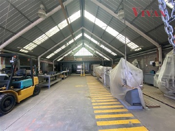 Galpón en venta en Excelente e inmejorable propiedad industrial ubicada en calle Nueva Extremadura con Samuel Izquierdo, Quinta Normal - 3 baños