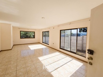 Casa en venta en Carol, Quilpué - 3 dormitorios, 2 baños
