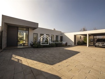 Venta / Casa / Colina