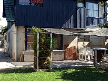 Casa en venta en Avenida Diego Portales, La Florida - 5 dormitorios, 3 baños