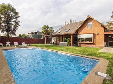 Casa en venta en Las pircas, Peñalolén - 5 dormitorios, 3 baños