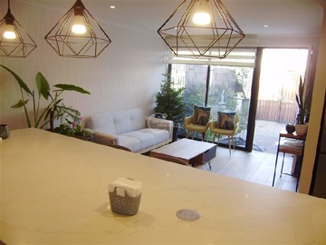 Casa en venta en Sebastián Elcano / Carlos Alvarado, Las Condes - 2 dormitorios, 2 baños