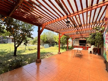 Casa en venta en Av La Florida - Rojas Magallanes, La Florida - 6 dormitorios, 3 baños