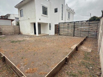 Casa en venta en Casa Centrica excelente conectividad (172560), La Cruz - 4 dormitorios, 3 baños