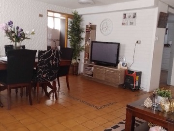 Casa en venta en Santa María de Maipú /4 dorm 2 baños (78041), Maipú - 4 dormitorios, 2 baños