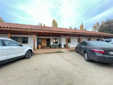 Casa en arriendo mensual en Ruta K45 25, Pelarco - 6 dormitorios, 5 baños