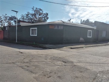 Casa en venta en Ramon angel jara 170000, Cerro Navia - 5 dormitorios, 2 baños