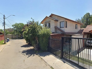 Casa en venta en El Poncho 2706, La Florida, Región Metropolitana de Santiago 8240000, Chile, La Florida - 6 dormitorios, 4 baños