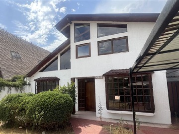 Casa en venta en Benito juarez, g de alderete¡¡, Vitacura - 4 dormitorios, 3 baños