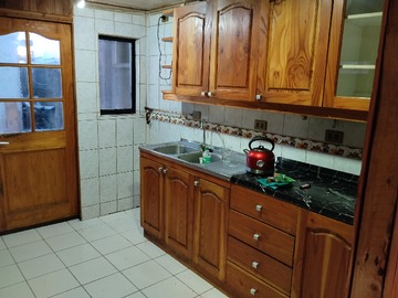 Casa en arriendo mensual en Arriendo Casa en Villa los Leones - 4 dormitorios, 3 baños