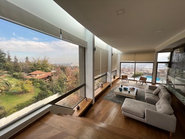 Casa en venta en Av. La Quebrada / Quinchamali, Las Condes - 5 dormitorios, 6 baños