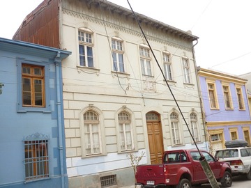 Valparaíso, Lautaro rosas 525 Image