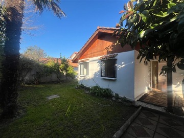 Casa en venta en Balmaceda, Peñaflor - 3 dormitorios, 1 baño