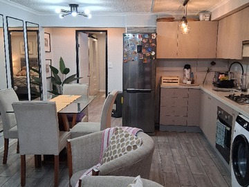 Casa en venta en Hermosa Casa Completamente Remodelada, Campo Lindo, Macul - 3 dormitorios, 2 baños