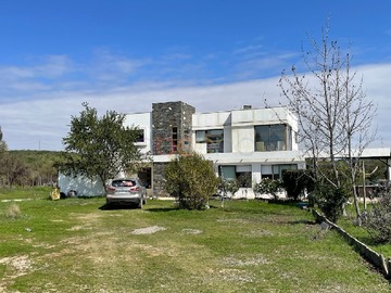 Parcela en arriendo mensual en Parcela con Casa Mediterránea, 4 Dormitorios - 4 dormitorios, 3 baños