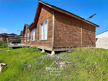 Casa en venta en Tres Sur 39, Pichidangui, Los Vilos - 5 dormitorios, 2 baños