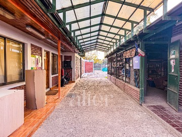 Casa en venta en Espacio Ideal para Empresa con Casa en1.400m2 (171064), Puente Alto - 3 dormitorios, 5 baños