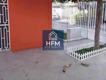 Casa en venta en Oriente, Puente Alto - 3 dormitorios, 2 baños