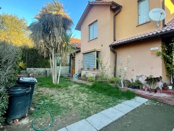 Casa en venta en Los abedules pudahuel, Pudahuel - 4 dormitorios, 3 baños