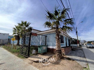 Casa en venta en Enrique Campino, La Serena - 2 dormitorios, 2 baños