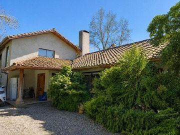 Casa en arriendo mensual en hacienda esmeralda, Talca - 5 dormitorios, 4 baños