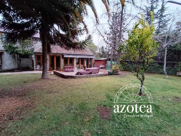 Casa en venta en Comercio/Colegios (95015), La Reina - 3 dormitorios, 4 baños