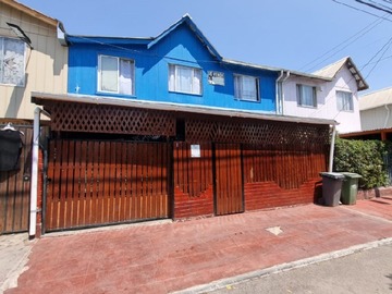 Casa en venta en Teniente jaime saenz neira, Peñaflor - 4 dormitorios, 1 baño