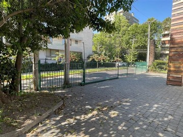 Arriendo Mensual / Local Comercial / Providencia
