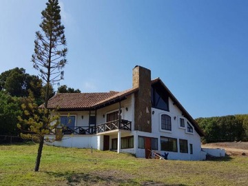Casa en venta en Casa en condominio de concón, frente a ritoque, Concón - 5 dormitorios, 5 baños