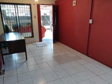 Casa en venta en Vendo propiedad con 2 casas, cerro navia, Cerro Navia - 6 dormitorios, 2 baños