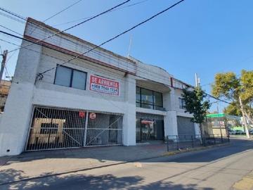 Casa en venta en Vendo ex sucursal bancaria en santiago sur, Santiago - 2 baños