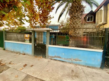 Casa en venta en Urmeneta 563, Recoleta - 4 dormitorios, 2 baños