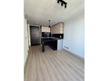 Departamento en arriendo mensual en Avenida Lo Ovalle, La Cisterna, Región Metropolitana de Santiago 7970000, Chile, La Cisterna - 2 dormitorios, 2 baños