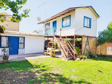 Casa en venta en Guanaqueros, Coquimbo - 6 dormitorios, 3 baños