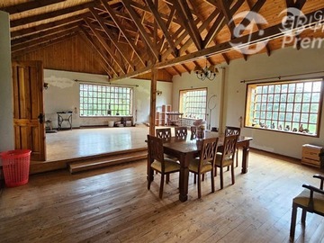 Casa en arriendo mensual en Parcela con Casa De Campo Los Maitenes / Reserva La Candelaria 6 Dormitorios y 3 Baños, Mostazal - 6 dormitorios, 3 baños