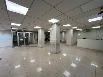 Oficina en arriendo mensual en Irarrazaval con Pedro de Valdivia, Ñuñoa - 12 dormitorios, 8 baños