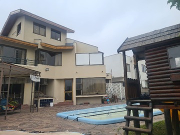 Casa en venta en Lomas de Montemar, Concón - 4 dormitorios, 3 baños