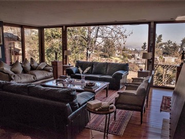 Casa en venta en AV. Quinchamalí y Av. Del Monte, Las Condes - 4 dormitorios, 3 baños