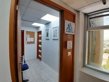 Oficina en arriendo diario en Avenida Los Pajaritos 3195, Maipú - 1 baño
