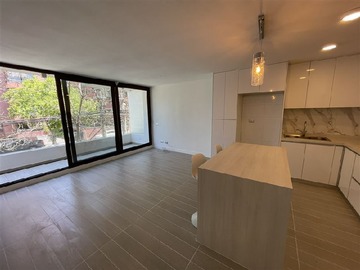 Departamento en venta en Domingo Bondi, Las Condes - 2 dormitorios, 3 baños