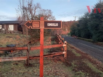 Casa en venta en Country Pucón Calle Conguillio con Panguipulli, Pucón - 6 dormitorios, 4 baños
