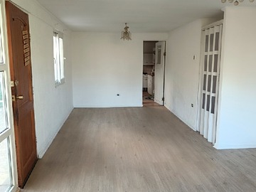 Casa en arriendo mensual en Julio Montebruno 686, La Reina - 2 dormitorios, 1 baño