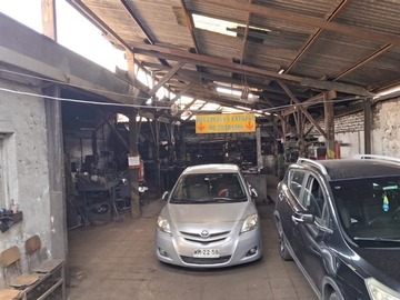 Bodega en arriendo mensual en Avda. 5 de Abril / General Velasquez, Estación Central - 2 baños