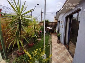 Casa en venta en 5 de Abril con Shneider, Maipú - 4 dormitorios, 1 baño