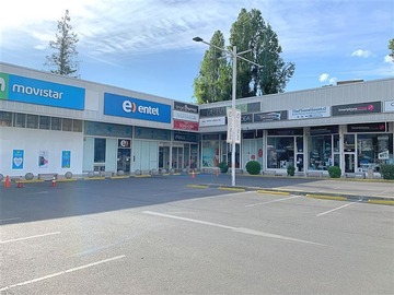 Local Comercial en arriendo mensual en Strip Center – Small Service, Lo Barnechea
