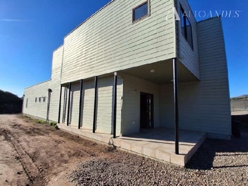 Casa en venta en Con ruta f30 e con av rosselot, Quintero - 4 dormitorios, 4 baños