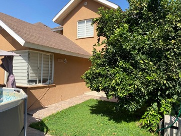 Casa en arriendo mensual en Casa en Estancia Liray, Microbarrio Cerrado - 3 dormitorios, 3 baños