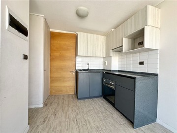 Departamento en venta en San Nicolás, Metro Lo Vial, San Miguel, San Miguel - 1 dormitorio, 1 baño