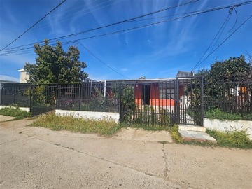 Casa en venta en Miraflores Alto, Viña del Mar - 5 dormitorios, 2 baños