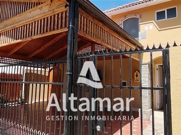 Casa en venta en Fernando moreno rodillo 1449, La Serena - 4 dormitorios, 3 baños